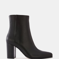 Harpa Mid Heels Black Leather