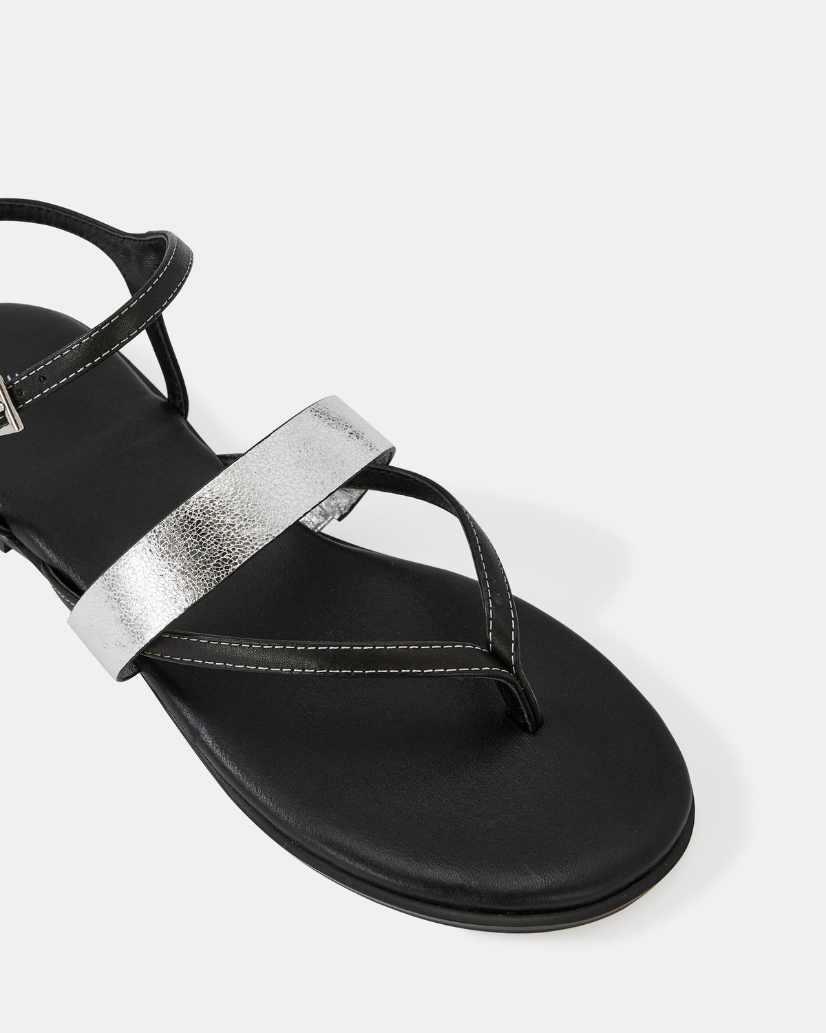 Diego Flat Sandals Black/Crinkle Silver Leather